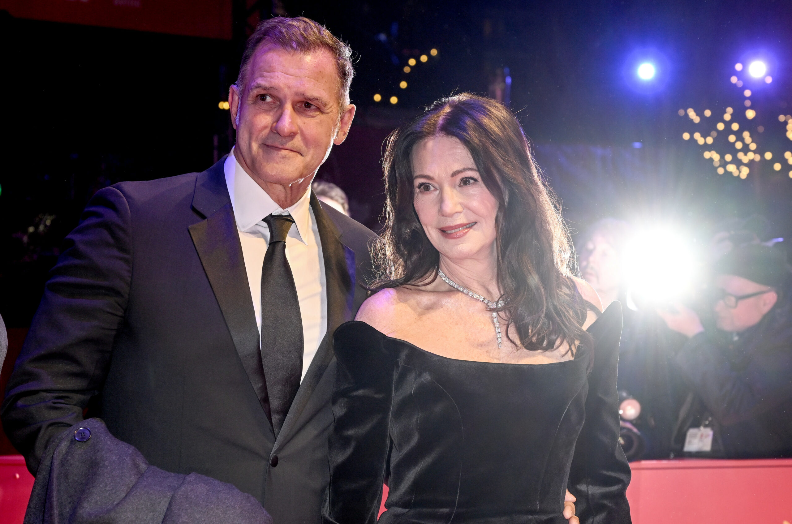 Schauspielerin Iris Berben und ihr Partner Heiko Kiesow auf dem roten teppich