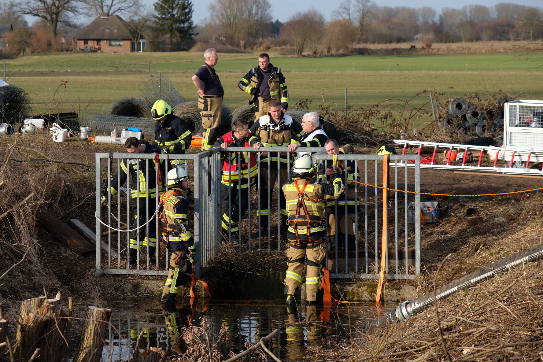 Der Leichnam lag in einem Schacht, der vom Bachlauf abzweigt.