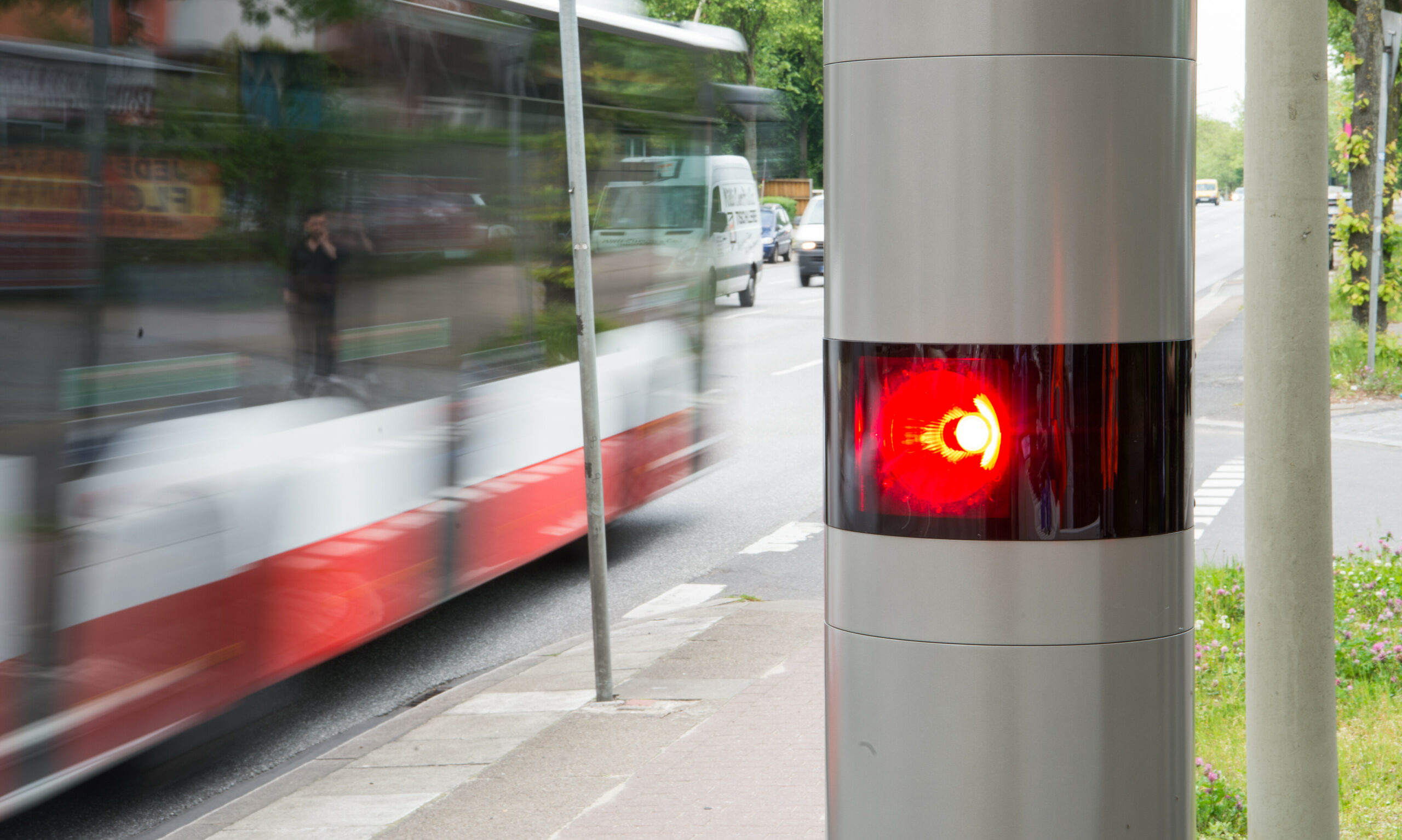 Der Blitzer wurde bereits auf das neue Tempolimit umgestellt (Archivbild).