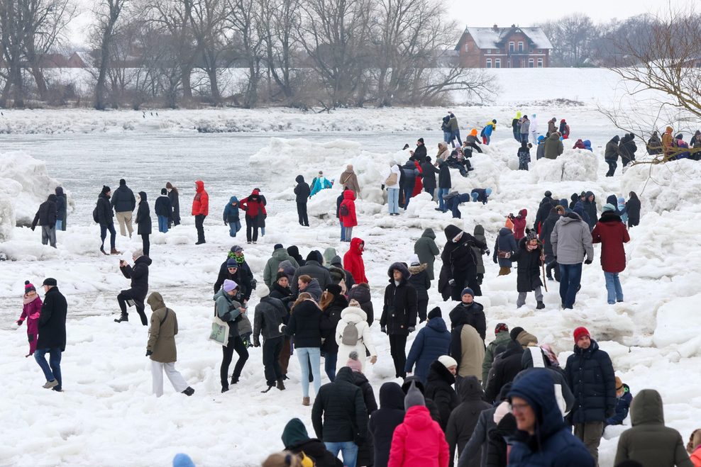 Die Eisberge an der Elbe in Geesthacht sind eine Besucherattraktion.