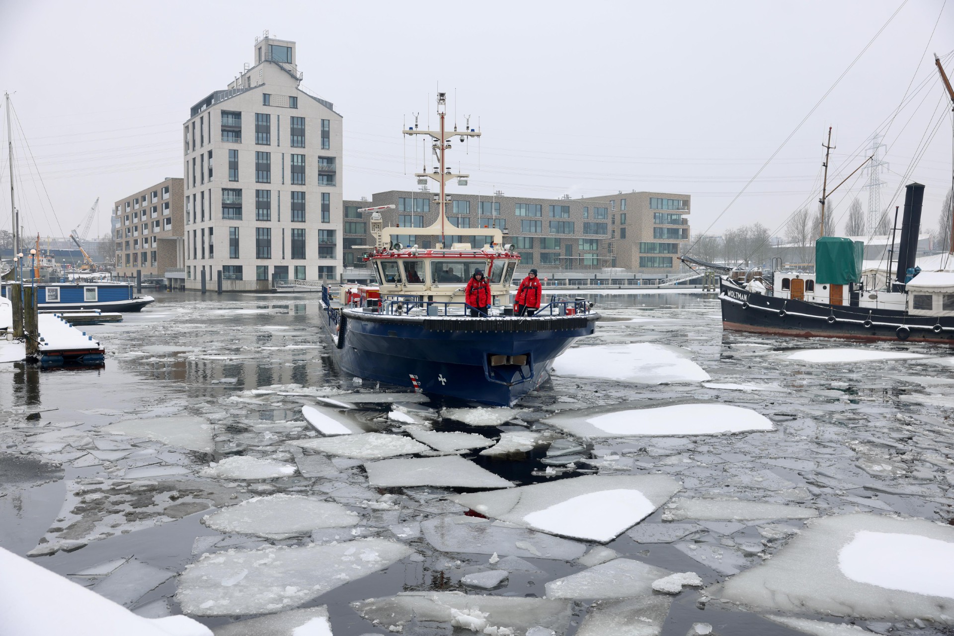Für die Bergung brauchte es unter anderem einen Eisbrecher.