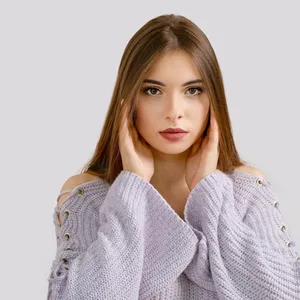 Eine Frau mit Ohrendruck