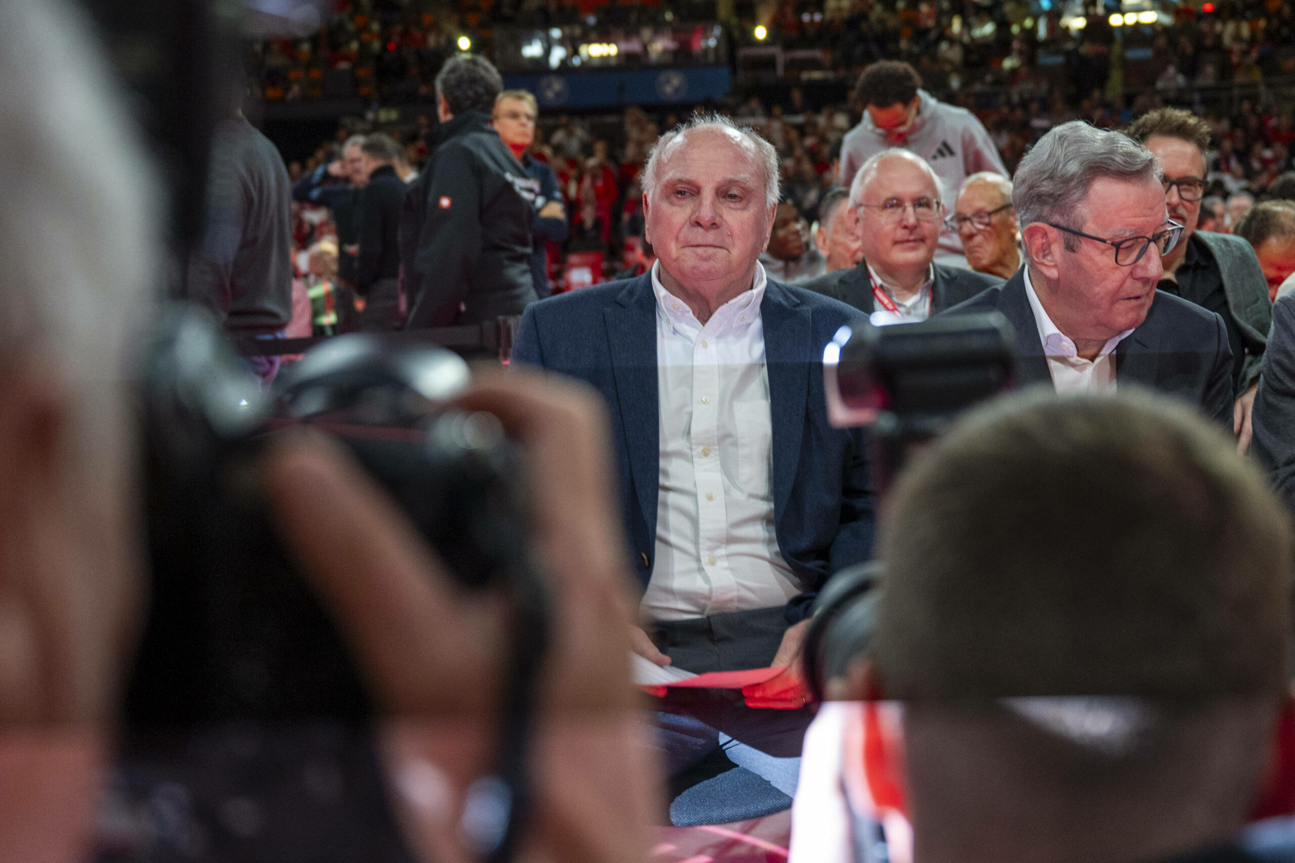 Uli Hoeneß bei der Jahreshauptversammlung des FC Bayern München