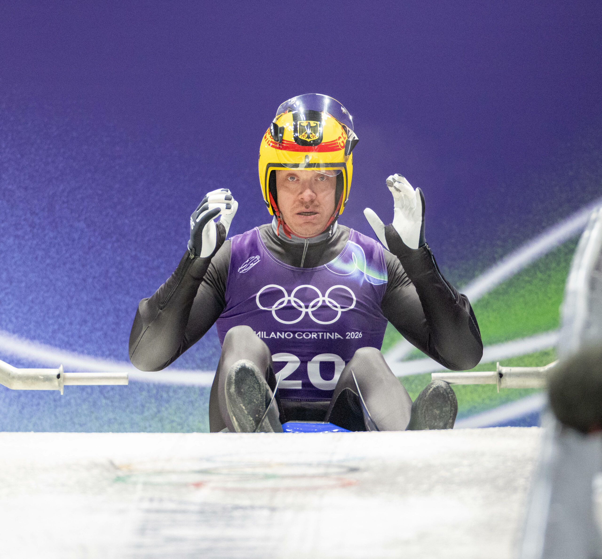 Felix Loch liegt zur Hälfte des Rodel-Wettbewerbs nur auf Platz acht.