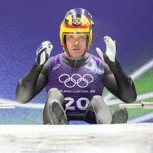 Felix Loch liegt zur Hälfte des Rodel-Wettbewerbs nur auf Platz acht.