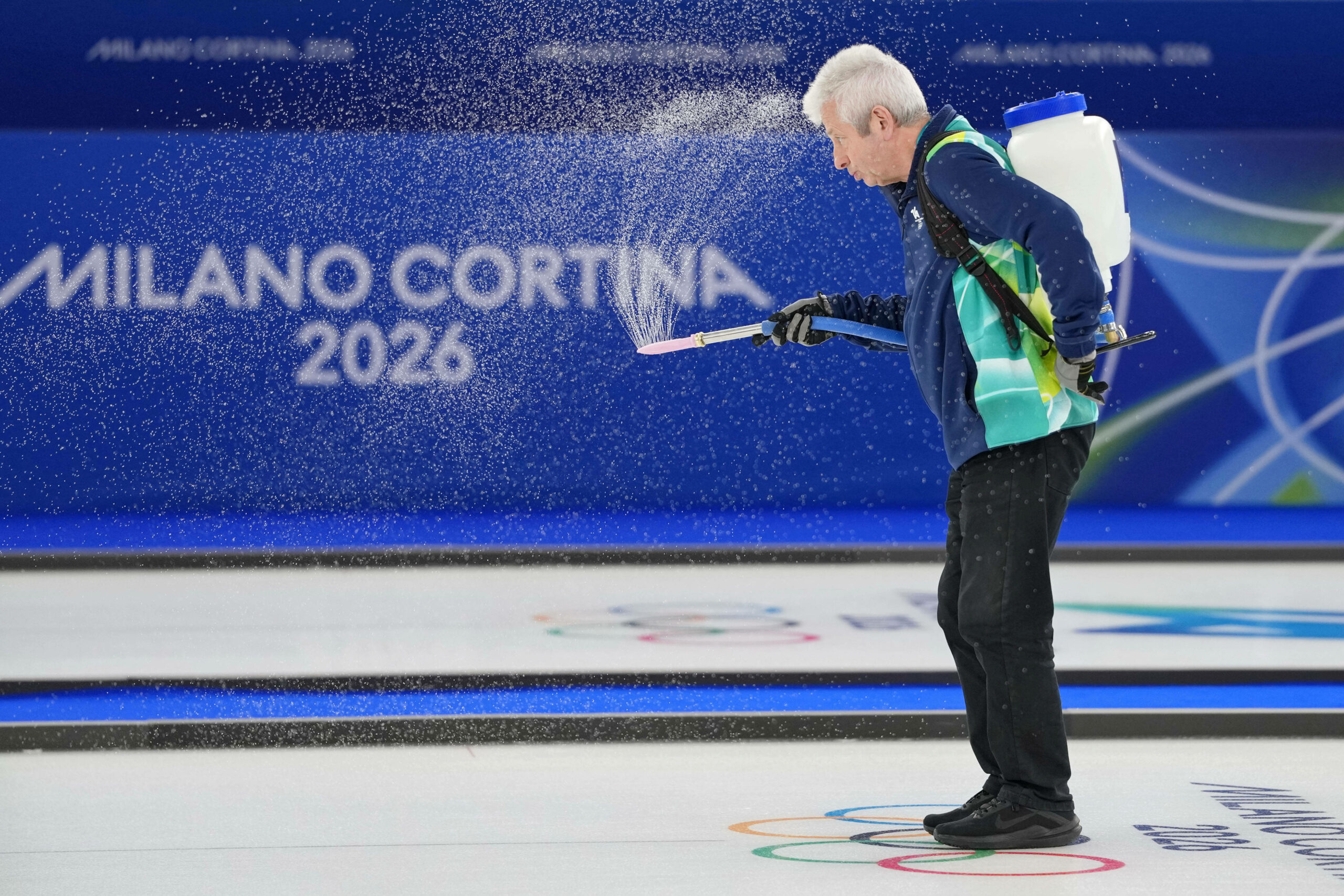 Mark Callan arbeitet bei den Olympischen Winterspielen als Eismeister
