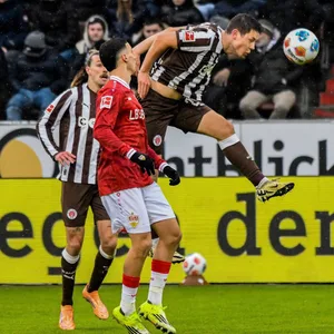 Mathias Rasmussen gegen Stuttgart