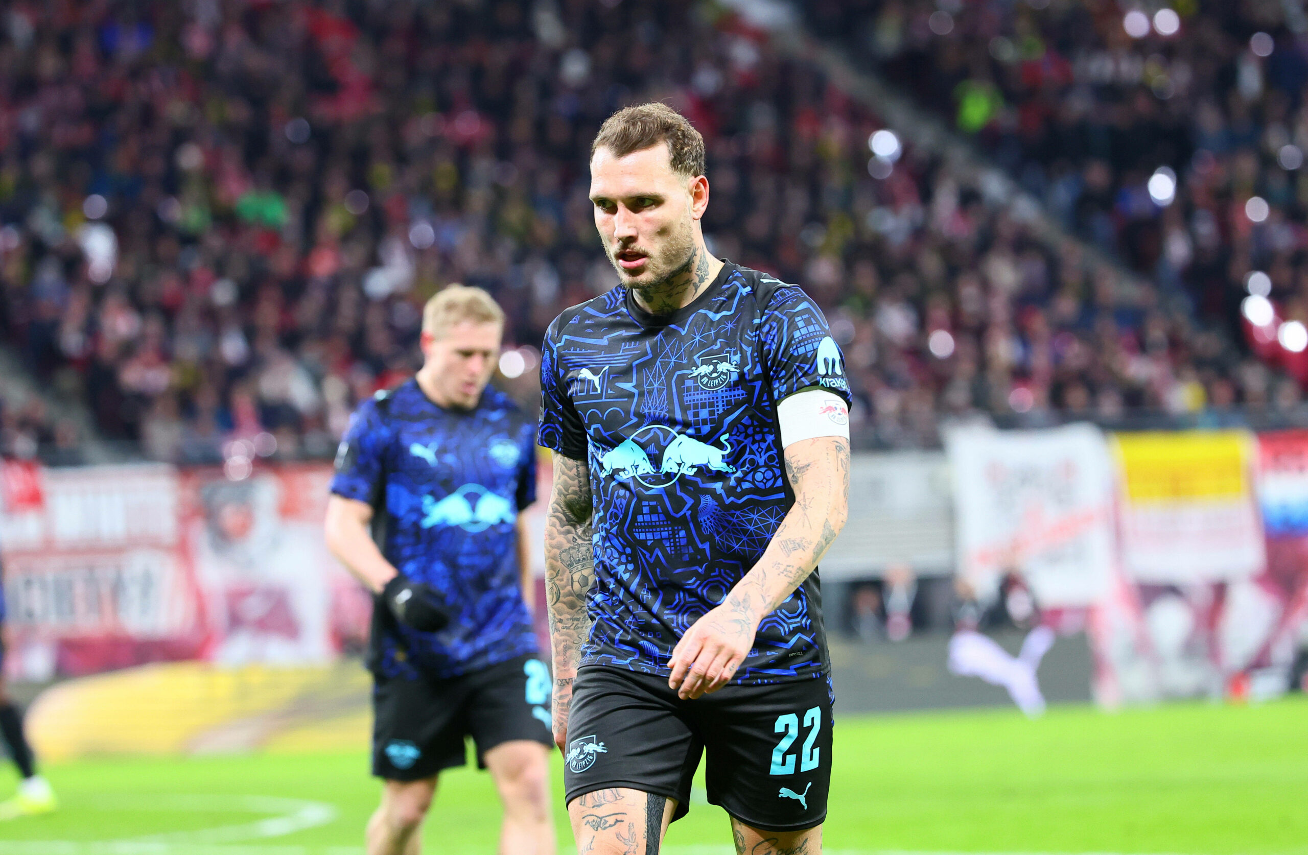David Raum von RB Leipzig schaut ernst