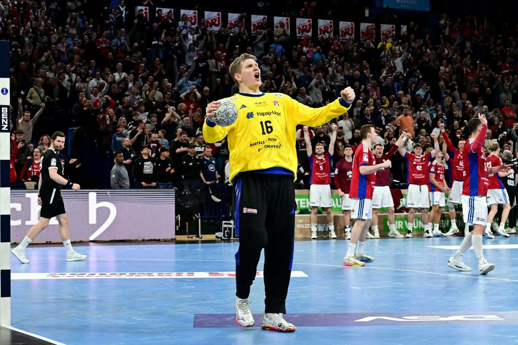 Robin Haug feiert sich