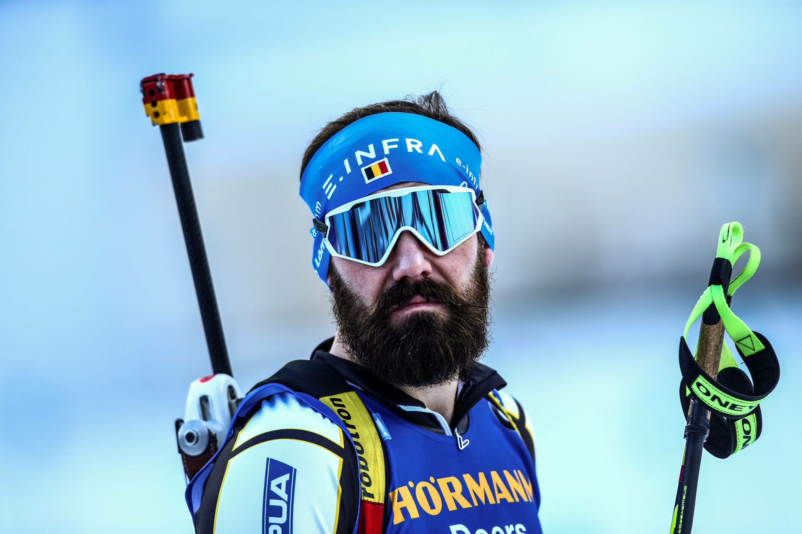 Michael Rösch 2018 mit Sonnenrbrille und Trikot der belgischen Mannschaft