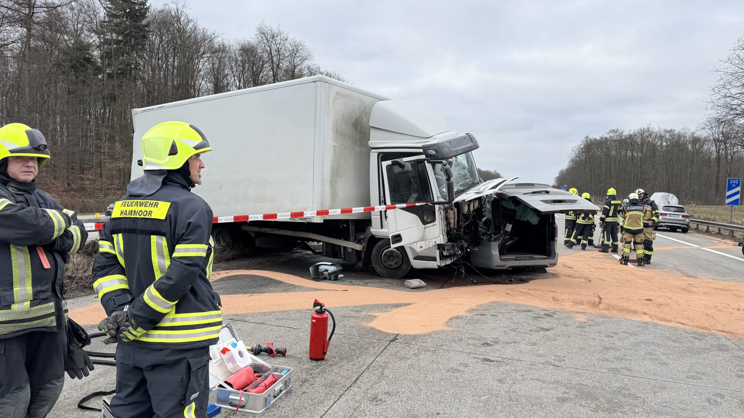 Auf der A1 Richtung Hamburg kam es bei Bargteheide zu einem schweren Unfall.