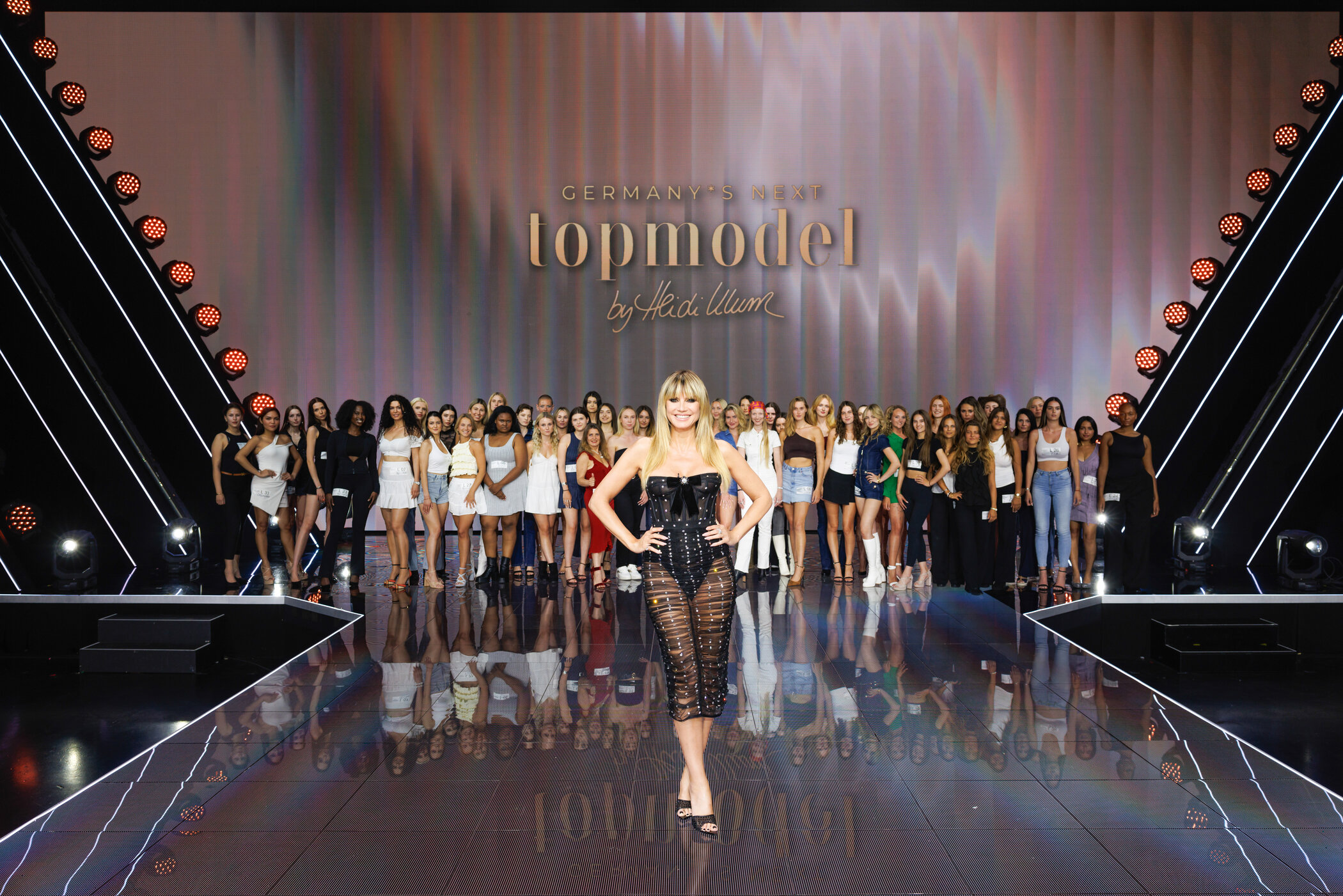 Modelmama Heidi Klum (52) bei Auswahlverfahren der Kandidatinnen der Staffel.