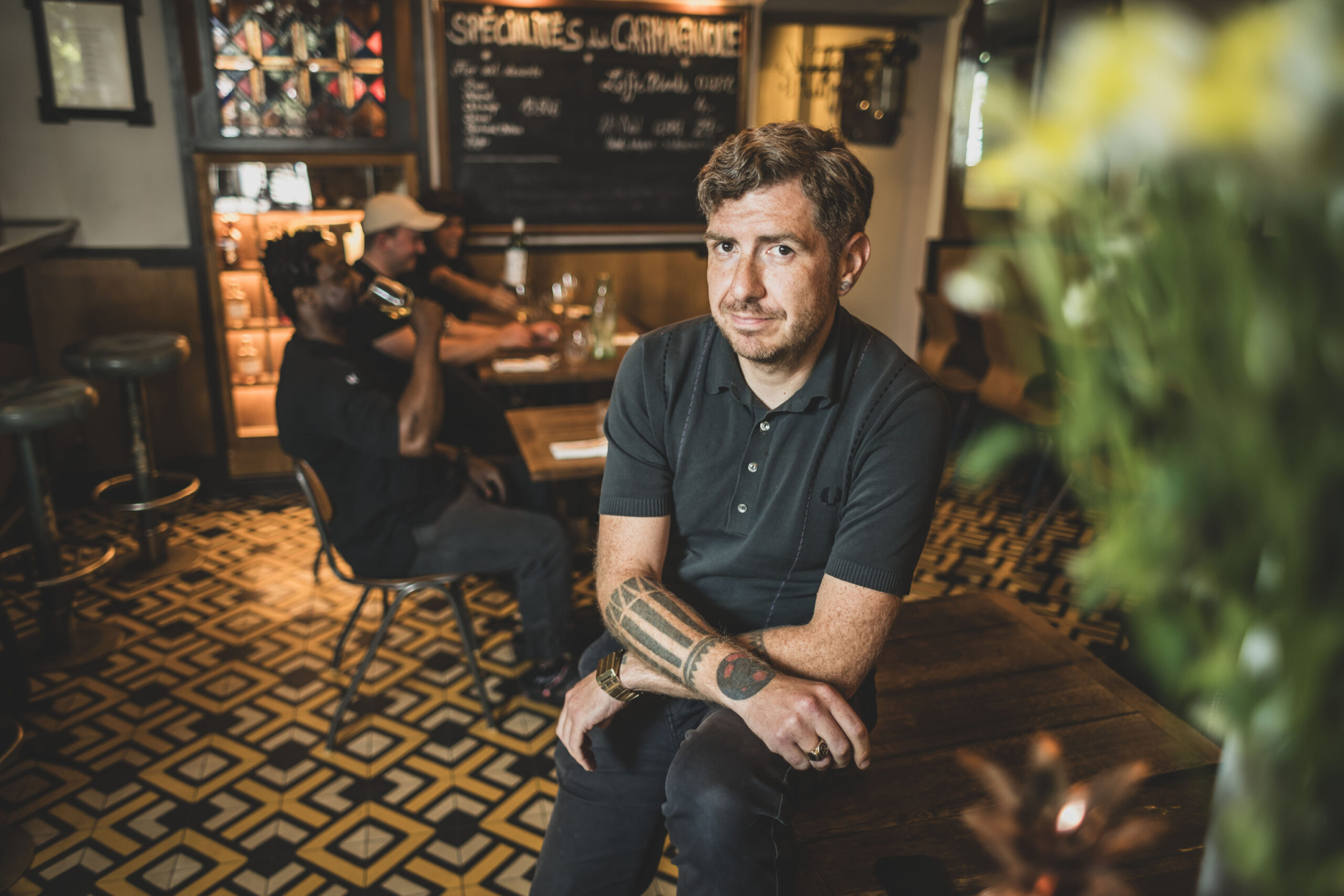 Vor der Sanierung: Alvaro Piña Otey in seinem Bistro „Carmagnole“ in der Sternschanze