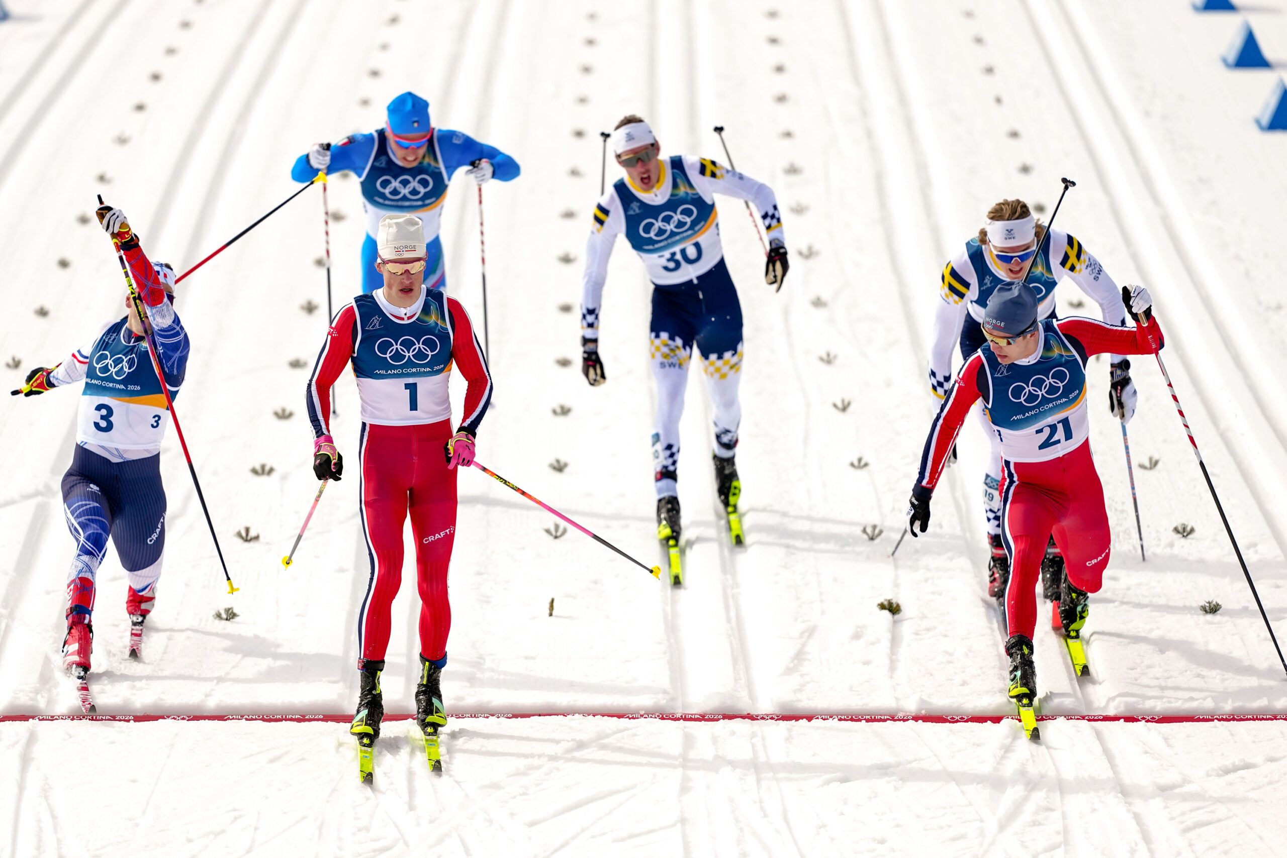 Johannes Høsflot Klæbo gewinnt den Olympia-Sprint