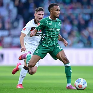 Felix Agu von Werder Bremen im Spiel gegen den FC St. Pauli