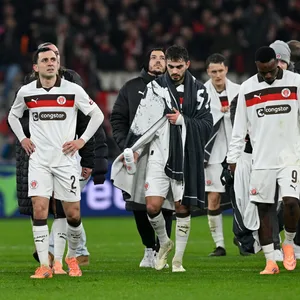St. Pauli-Profis sind enttäuscht nach dem Pokal-Aus
