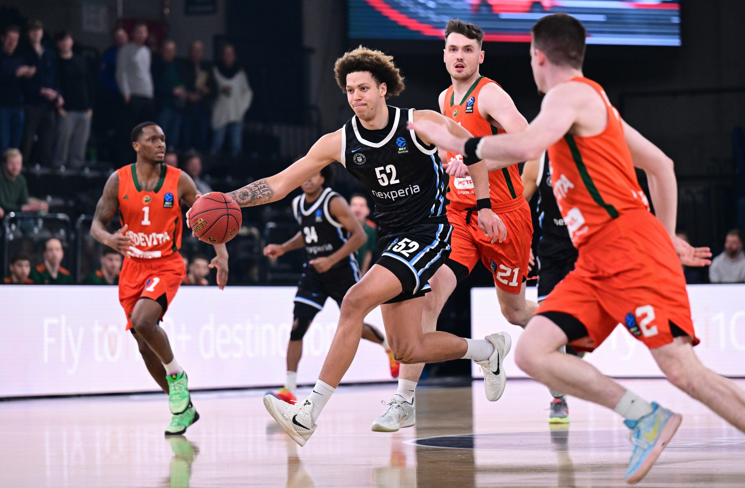 Zacharie Perrin im Dribbling