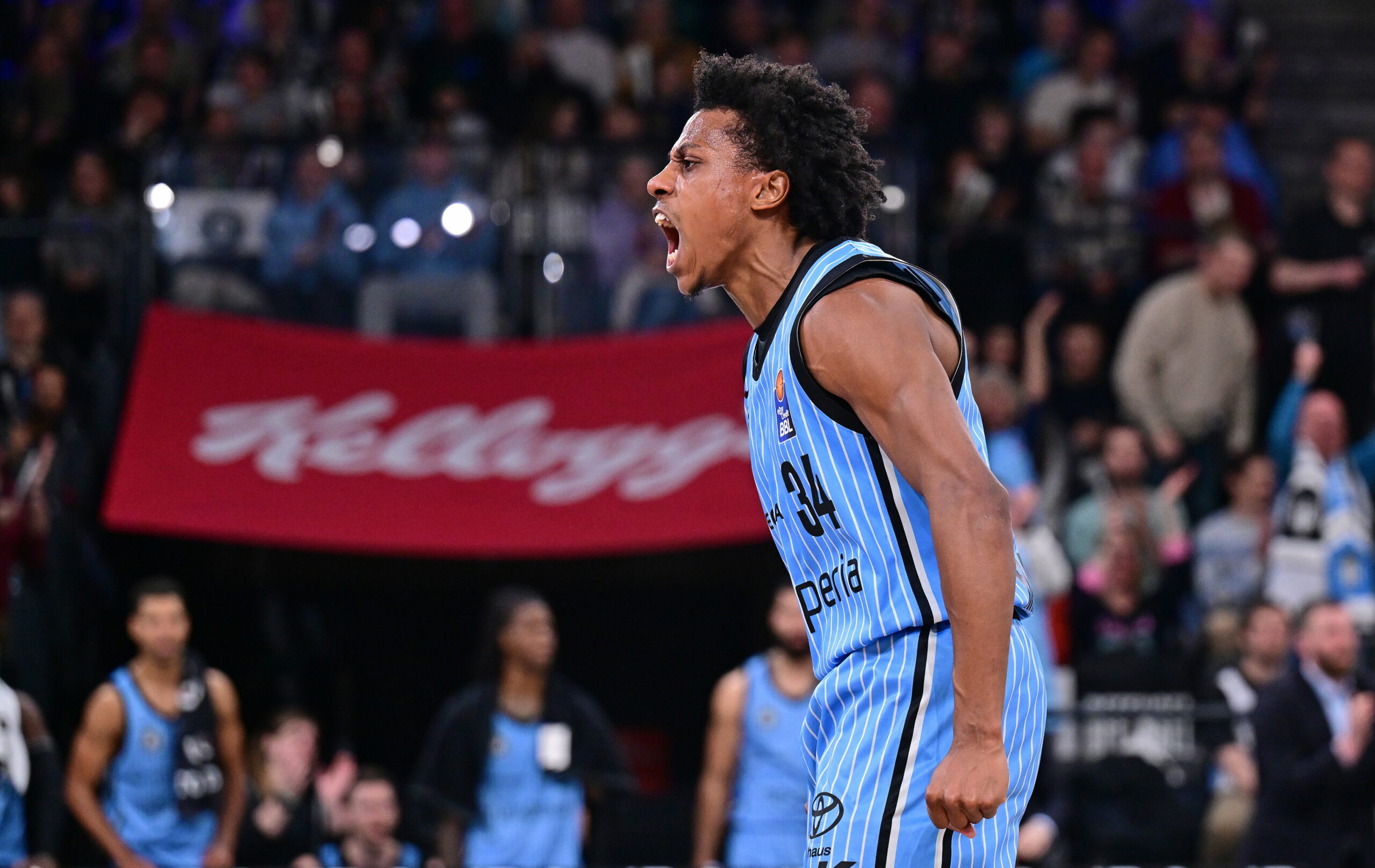 Ross Williams bejubelt den Sieg der Hamburg Towers