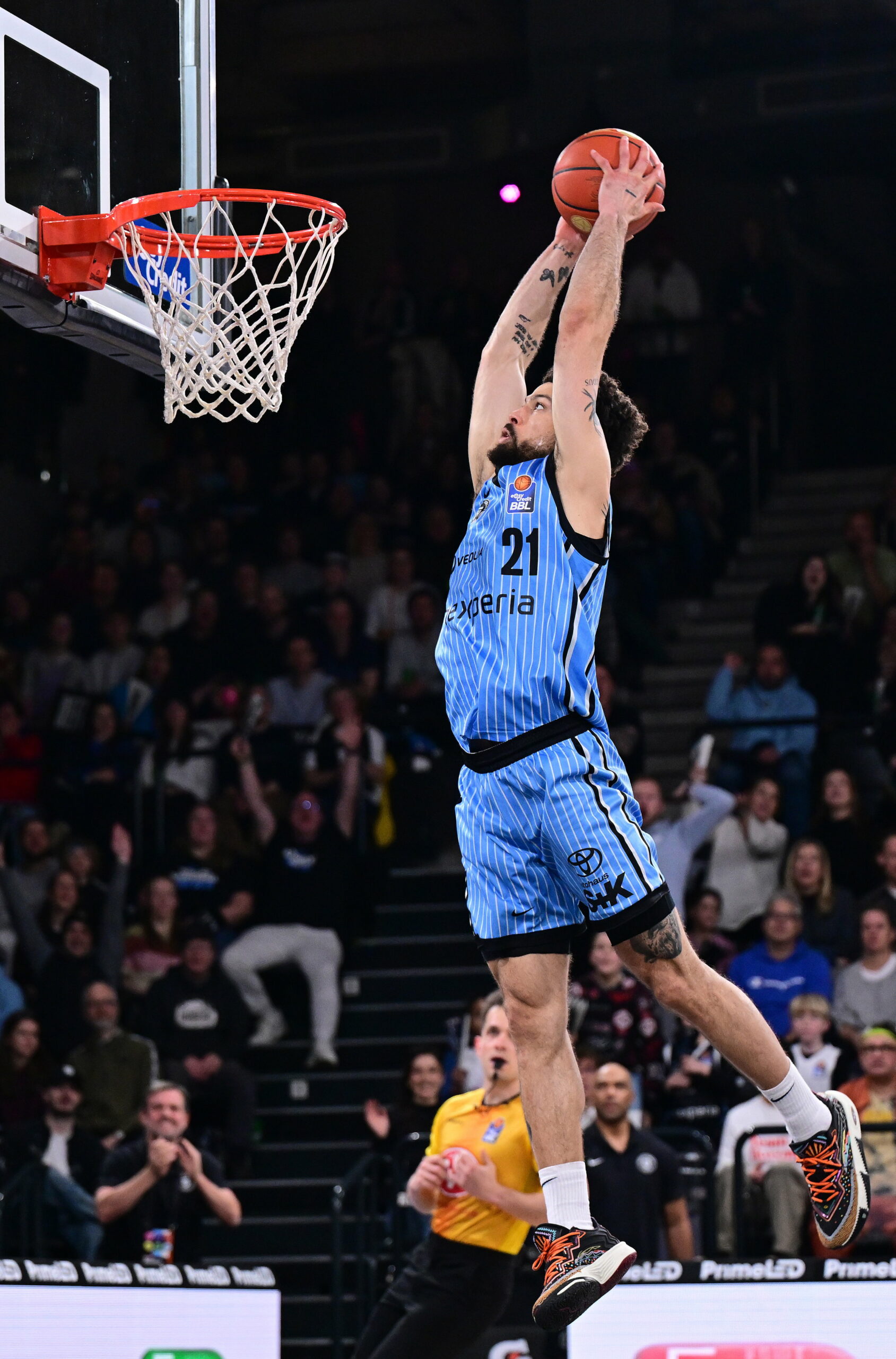 Devon Daniels bei einem Spiel der Hamburg Towers am Korb