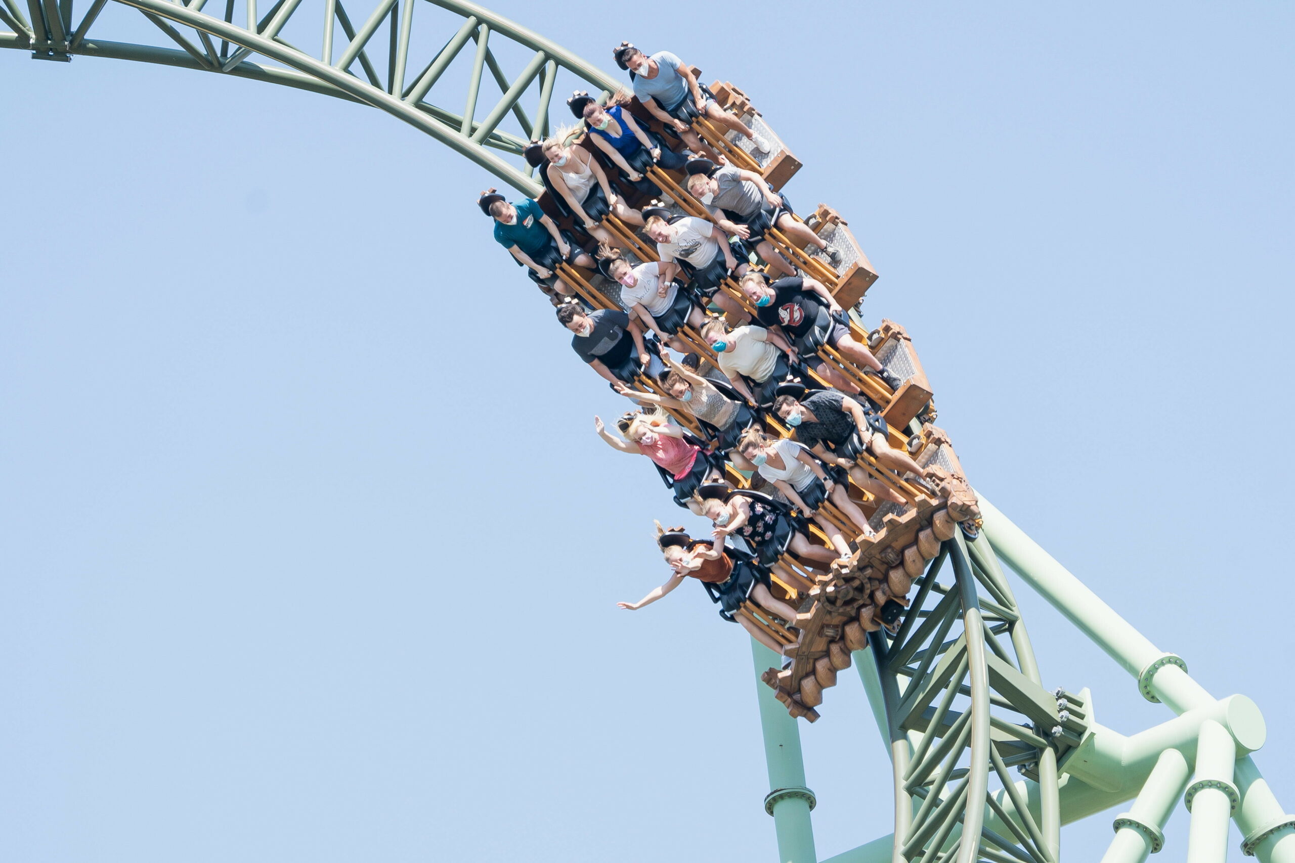 Eine Achterbahn im Hansa-Park in Sierksdorf. In dieser Saison kommt eine neue Attraktion hinzu.
