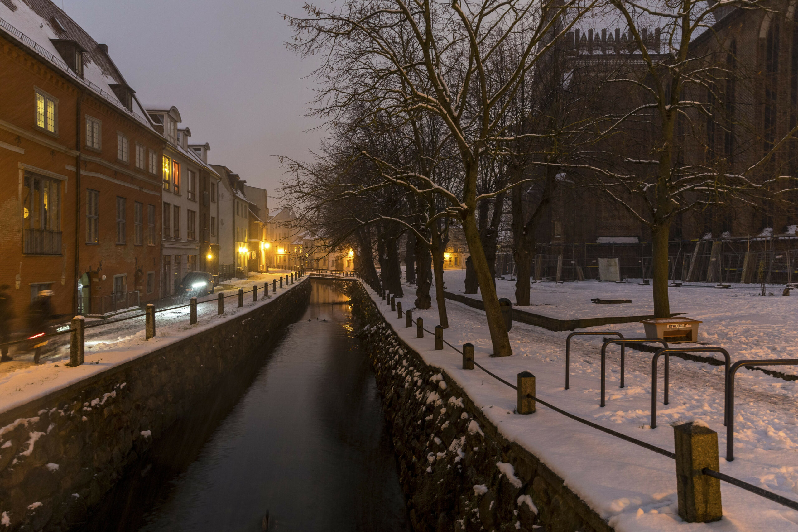 Innenstadt Wismar im Dunkeln. (Symbolbild)