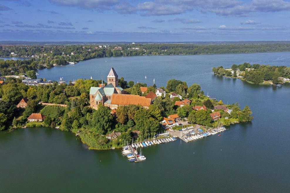 Insel mit einem Dom, Luftaufnahme