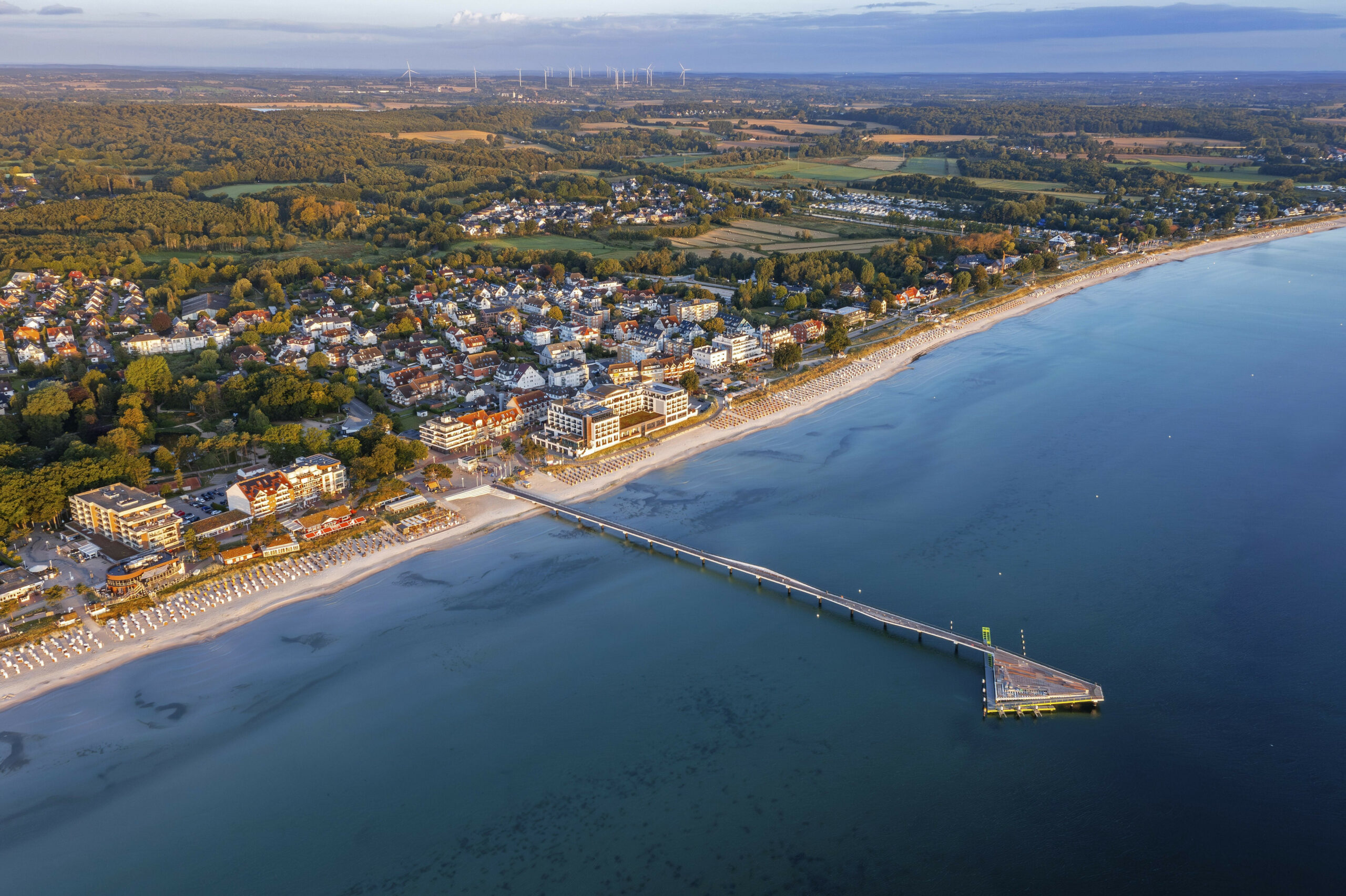 Luftaufnahme über Scharbeutz an der Ostsee.