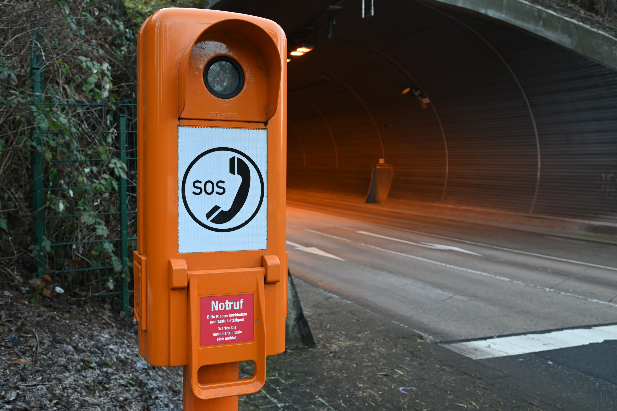 Eine Notrufsäule