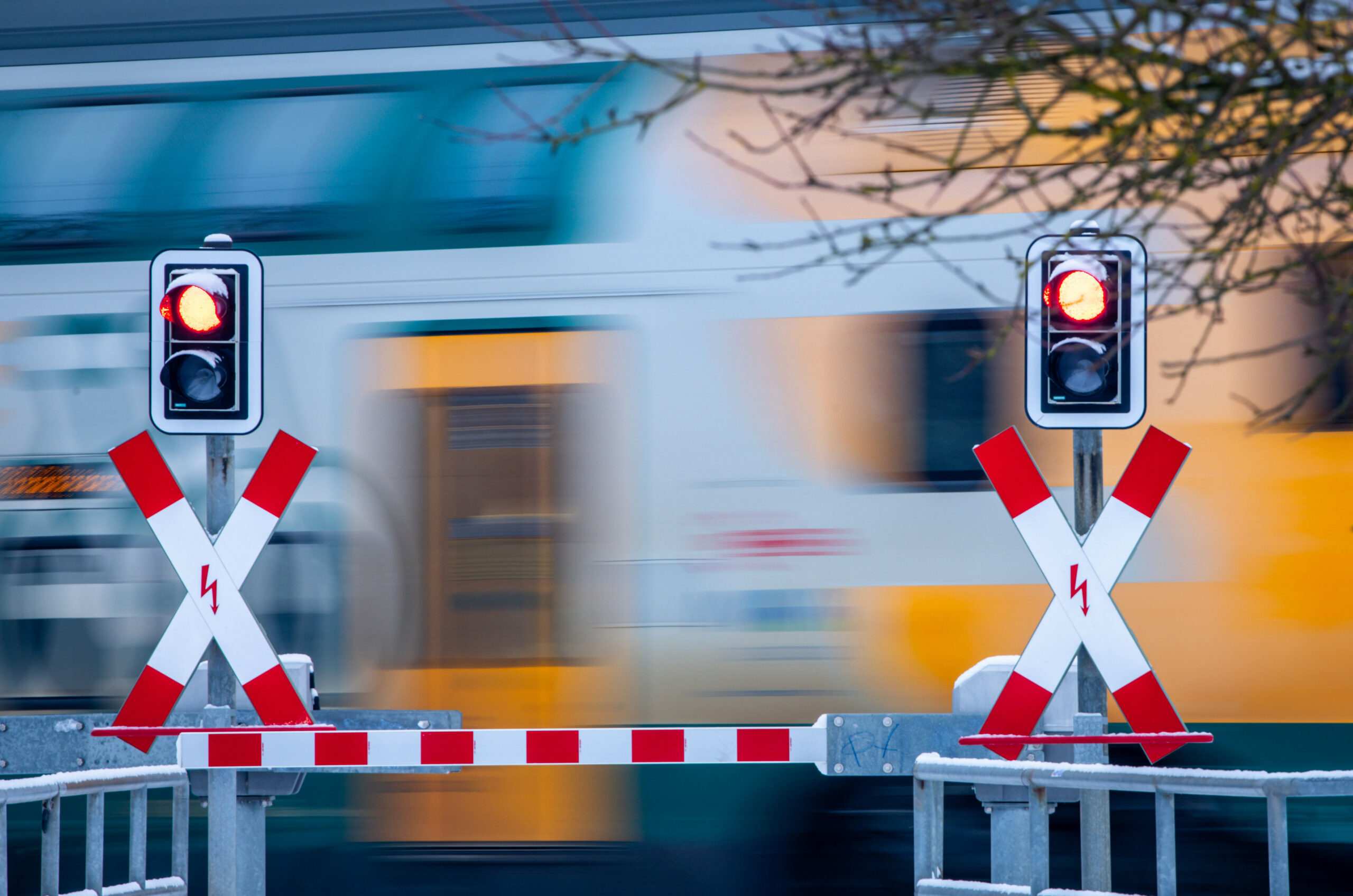 Zug Bahnübergang