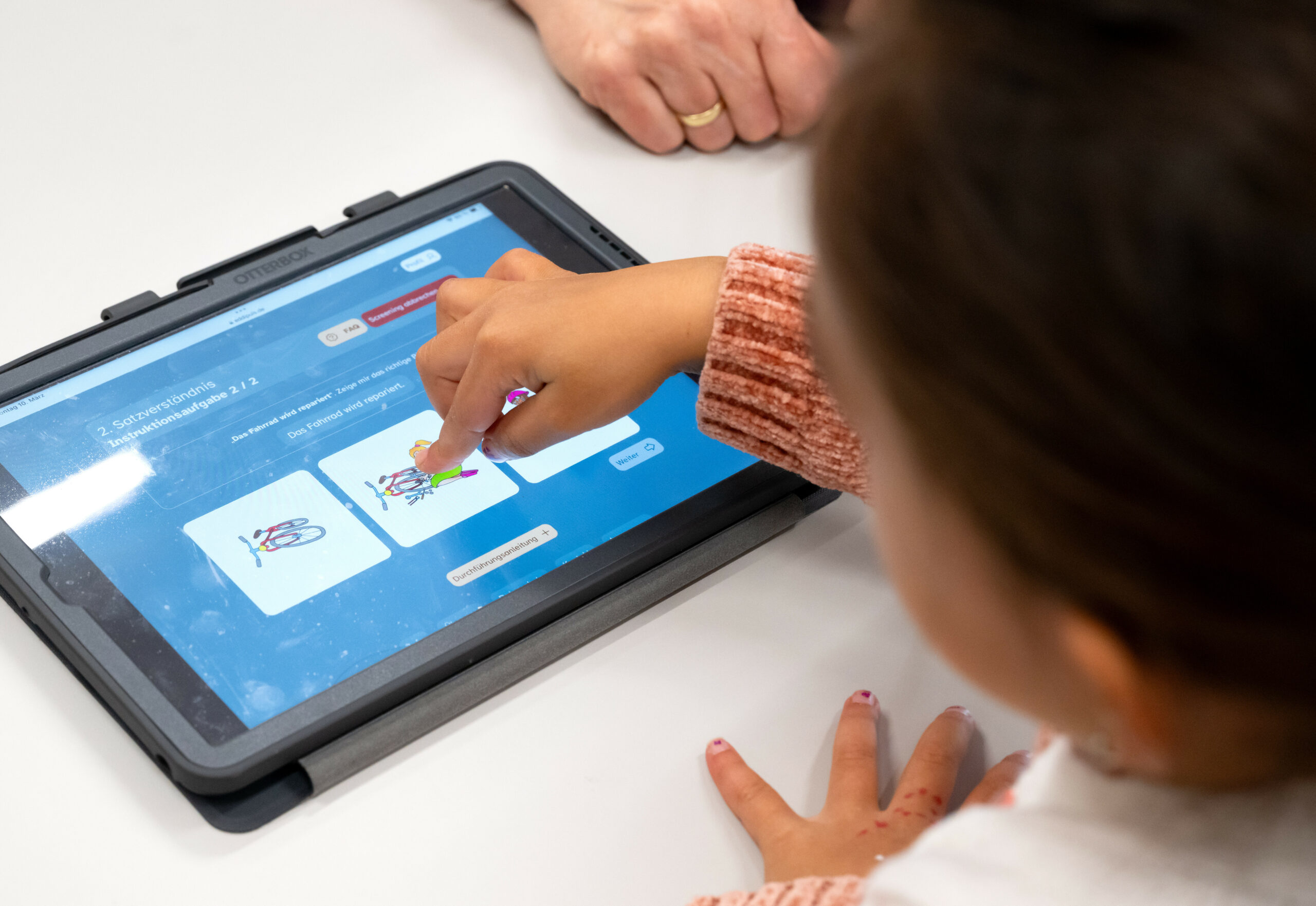 Neuer Test für Erstklässler in Hamburg soll gegen unterschiedliche Voraussetzungen in Mathe und Sprache vorgehen. (Symbolbild)