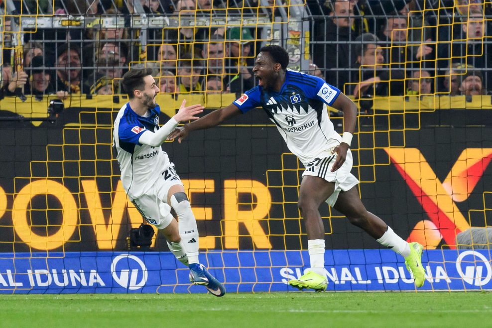 HSV-Profi Philip Otele jubelt in Dortmund