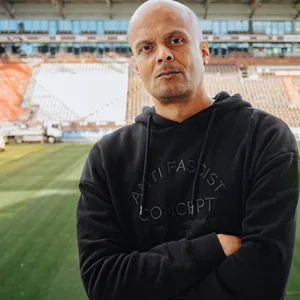 Patrick Mushatsi-Kareba im Millerntor-Stadion