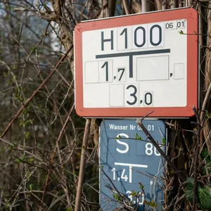 Ein Hydrantenschild