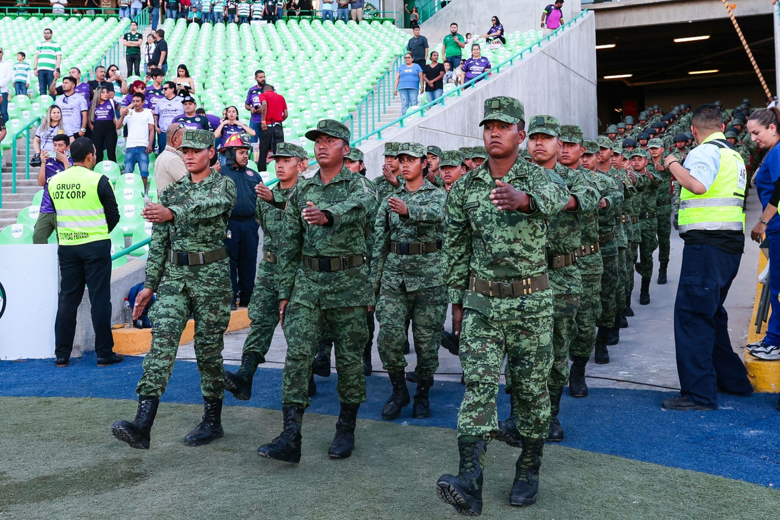Soldaten bei einem Spiel der Clausura 2024 in Mexiko – sie sollen auch bei der WM eingesetzt werden
