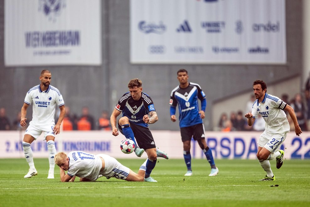 HSV-Profi Nicolai Remberg (Mitte) im vergangenen Sommer im Test beim FC Kopenhagen.