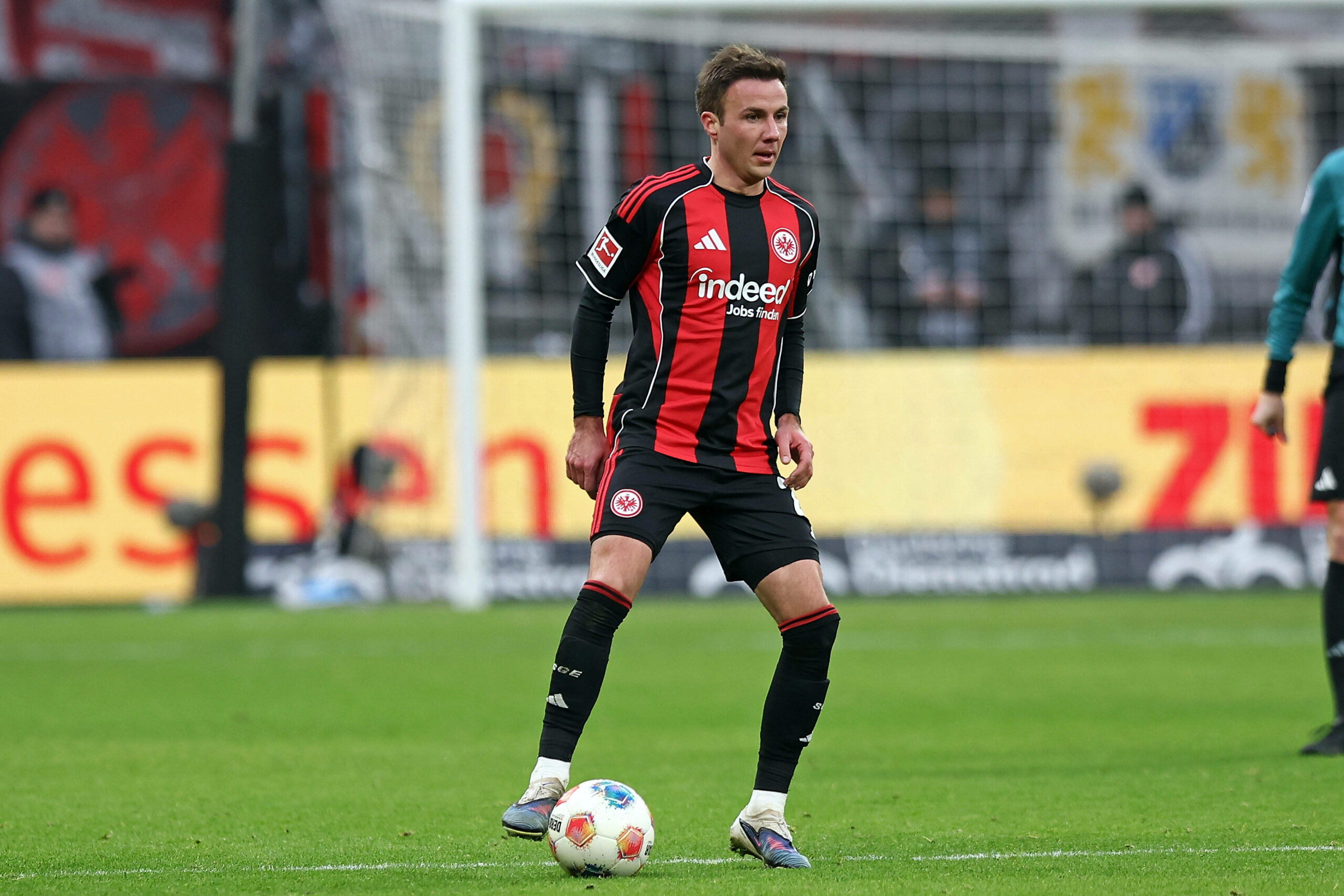 Mario Götze am Ball für Eintracht Frankfurt