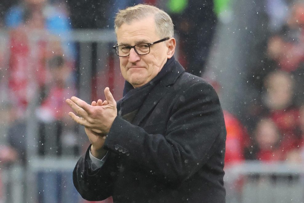 Jan-Christian Dreesen klatscht in seine Hände