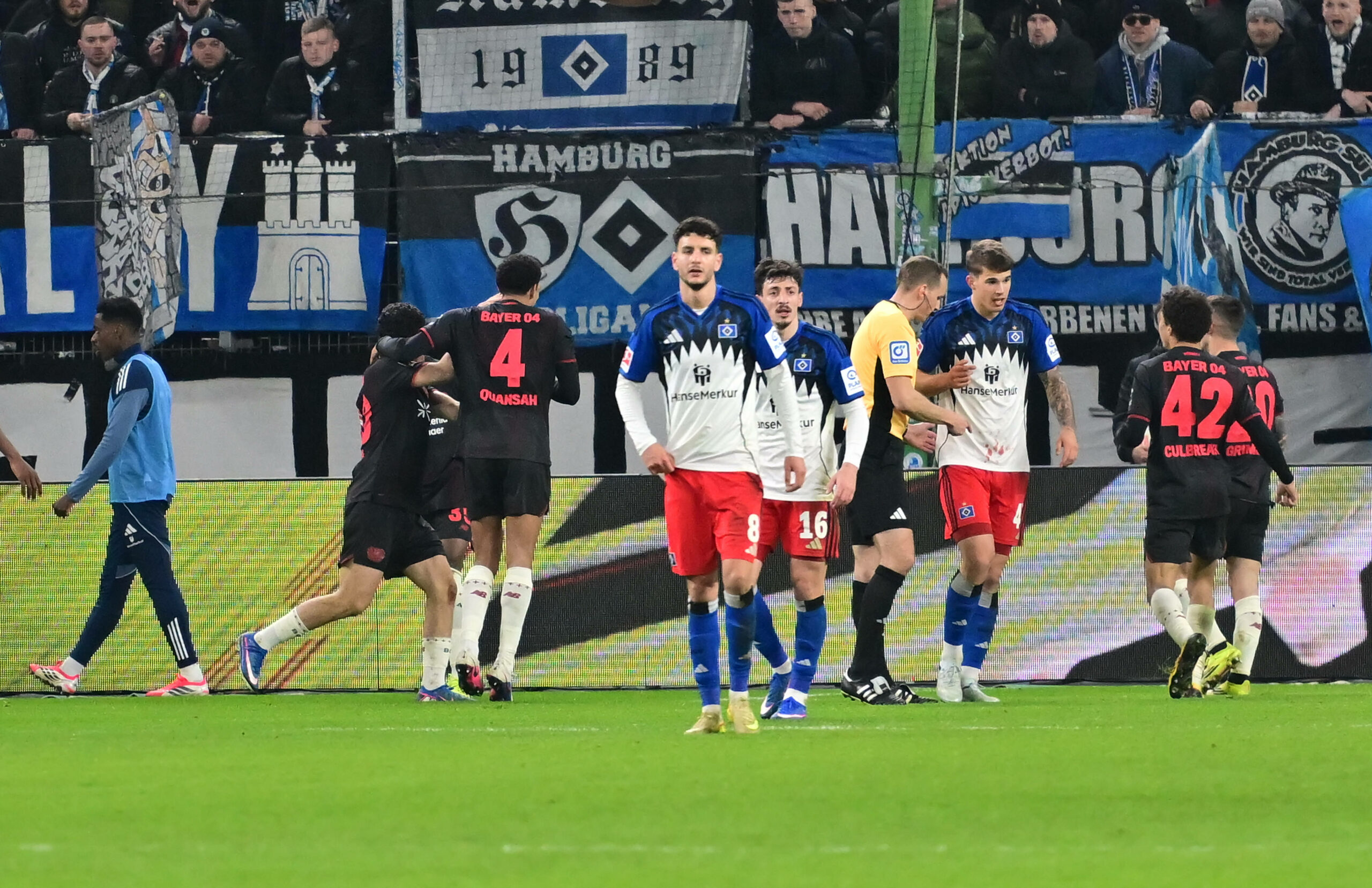 Enttäuschung beim HSV - auch das Heimspiel gegen Leverkusen ging verloren.