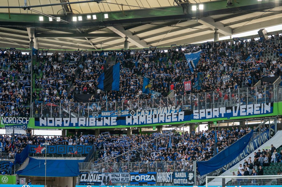 HSV-Fans in Wolfsburg