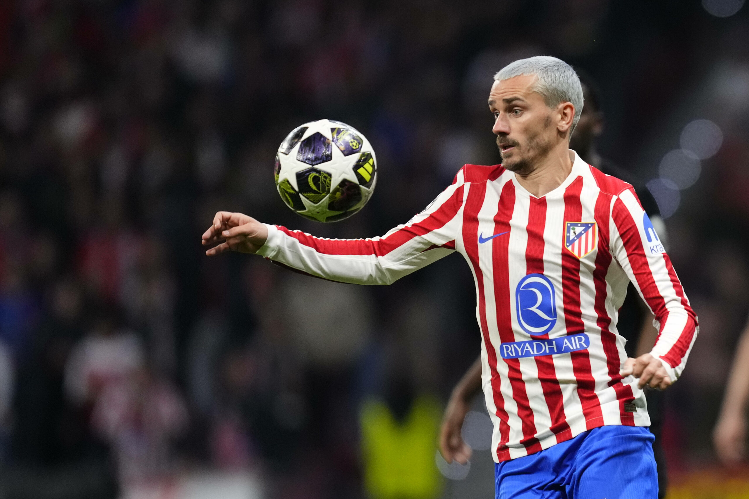 Antoine Griezmann am Ball für Atletico Madrid