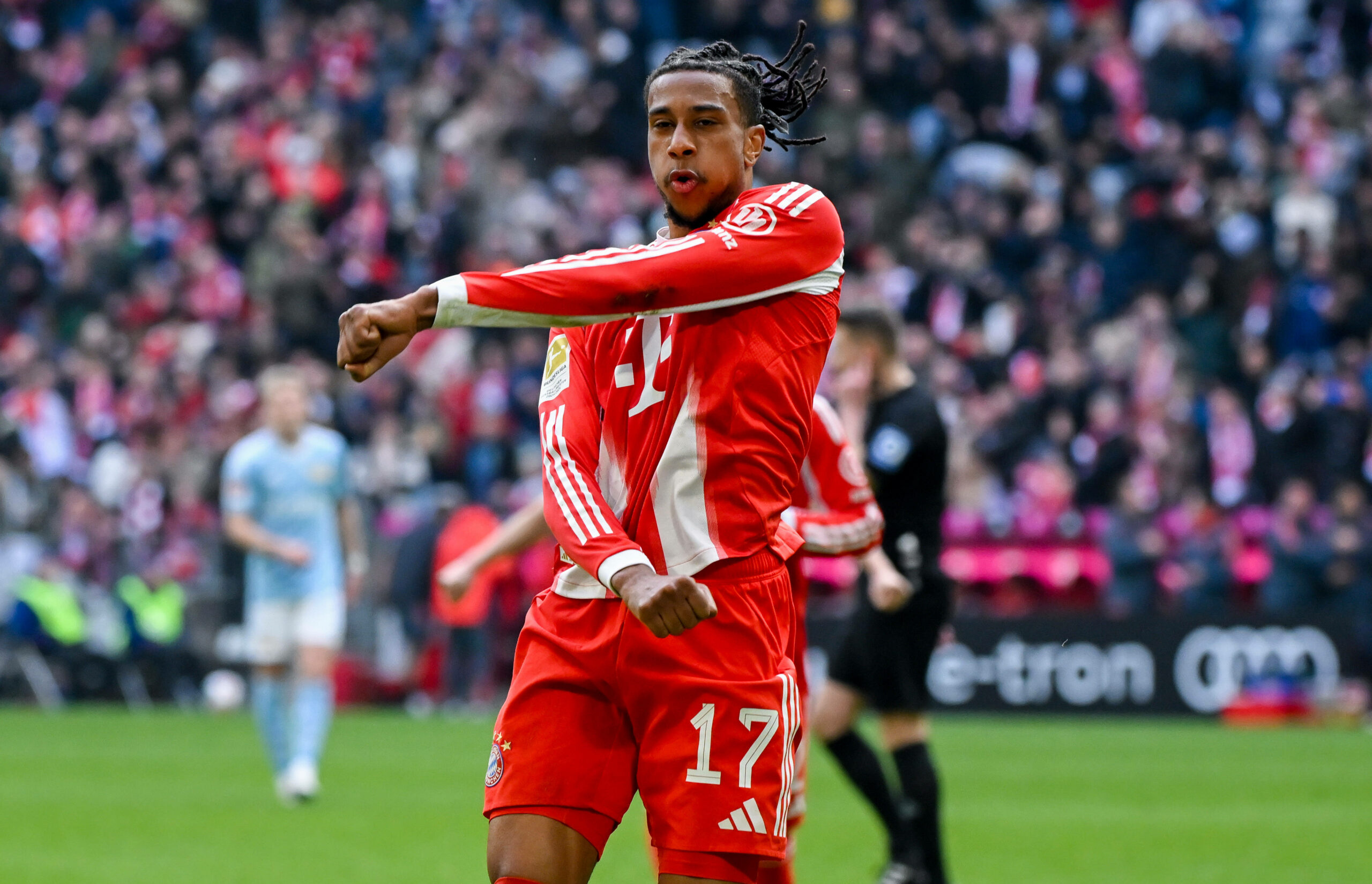 Michael Olise bejubelt einen Treffer
