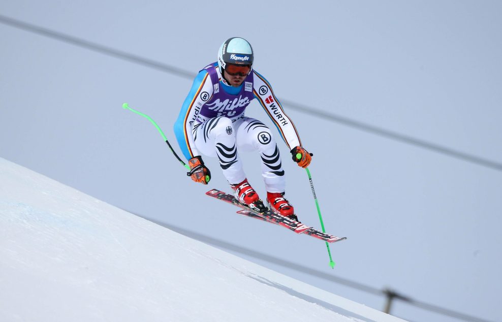 Andreas Sander auf Skiern bei einer Abfahrt