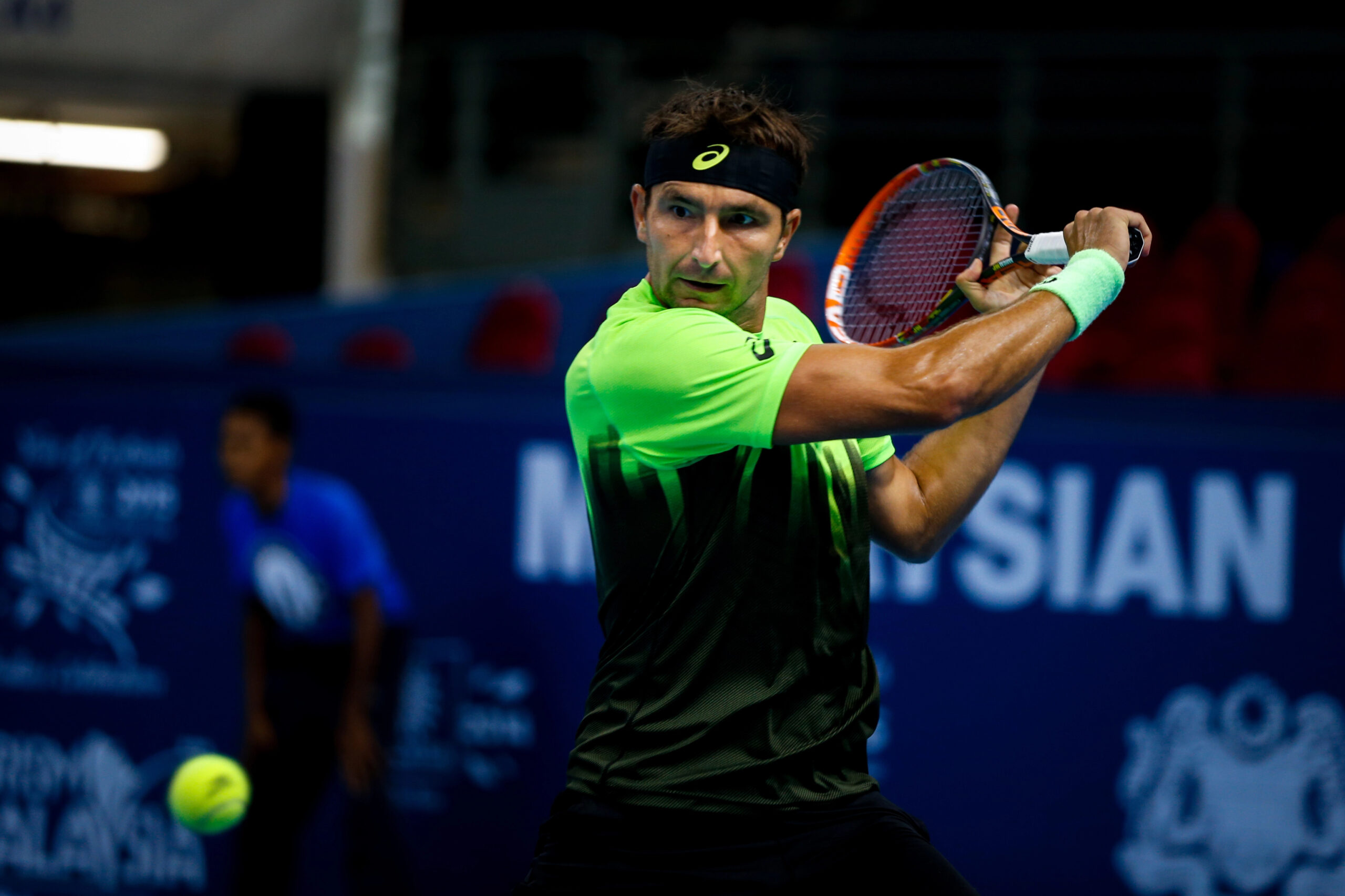 Marinko Matosevic spielt einen Return