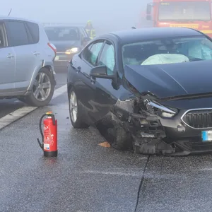 Massenkarambolage auf autobahn im Norden – sieben Fahrzeuge beteiligt
