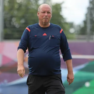 Schiedsrichter Robert Karus