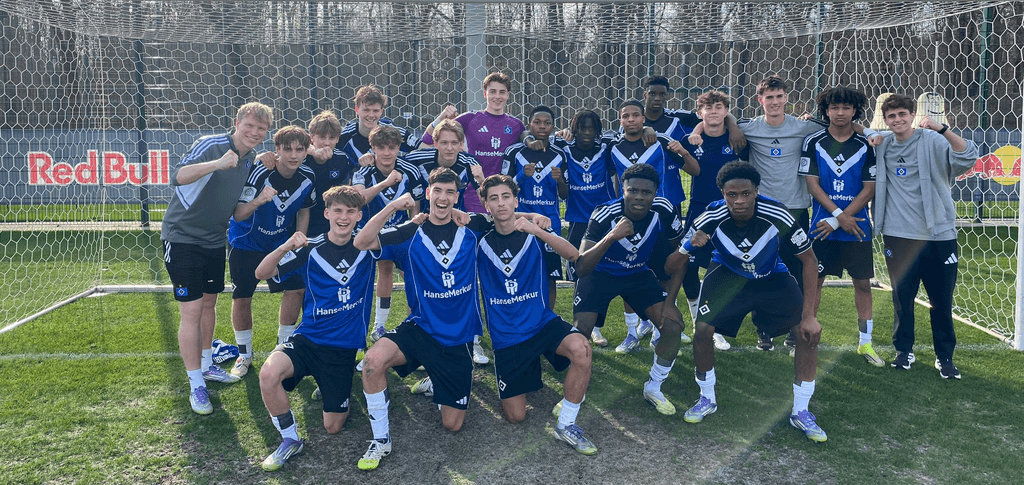 Siegerfoto der HSV-U17