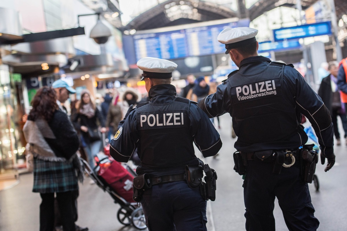 Die Bundespolizei wurde am Donnerstagabend zu einem Supermarkt in der Wandelhalle gerufen.