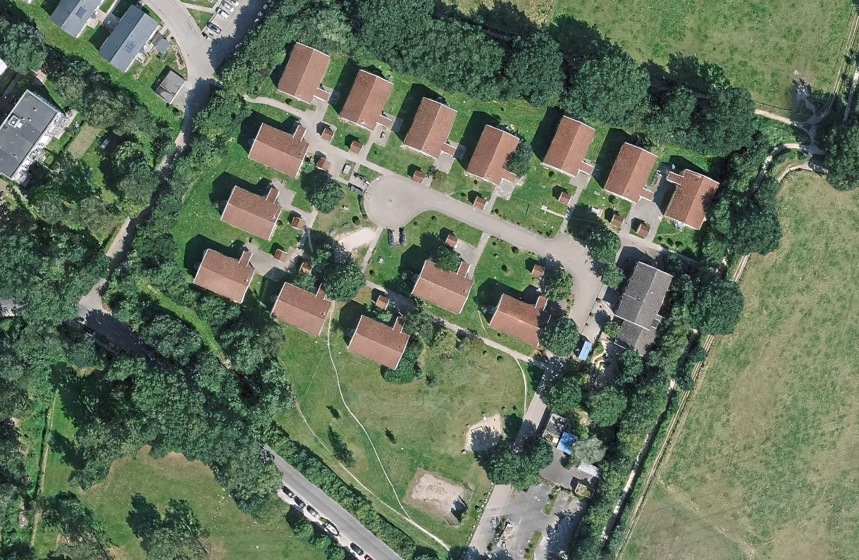 Die ehemalige Geflüchtetenunterkunft in Sülldorf soll nun zu einem Studiheim werden – günstige Miete gegen Engagement.