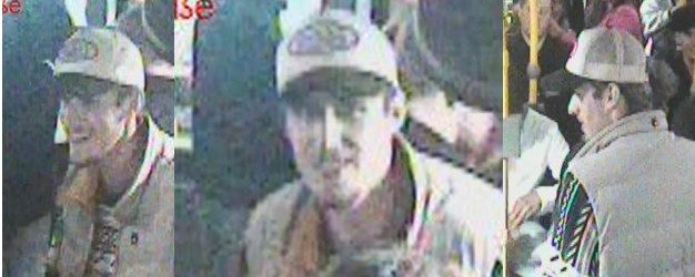 Die Polizei sucht mit Fotos aus dem Bus nach den Verdächtigen.