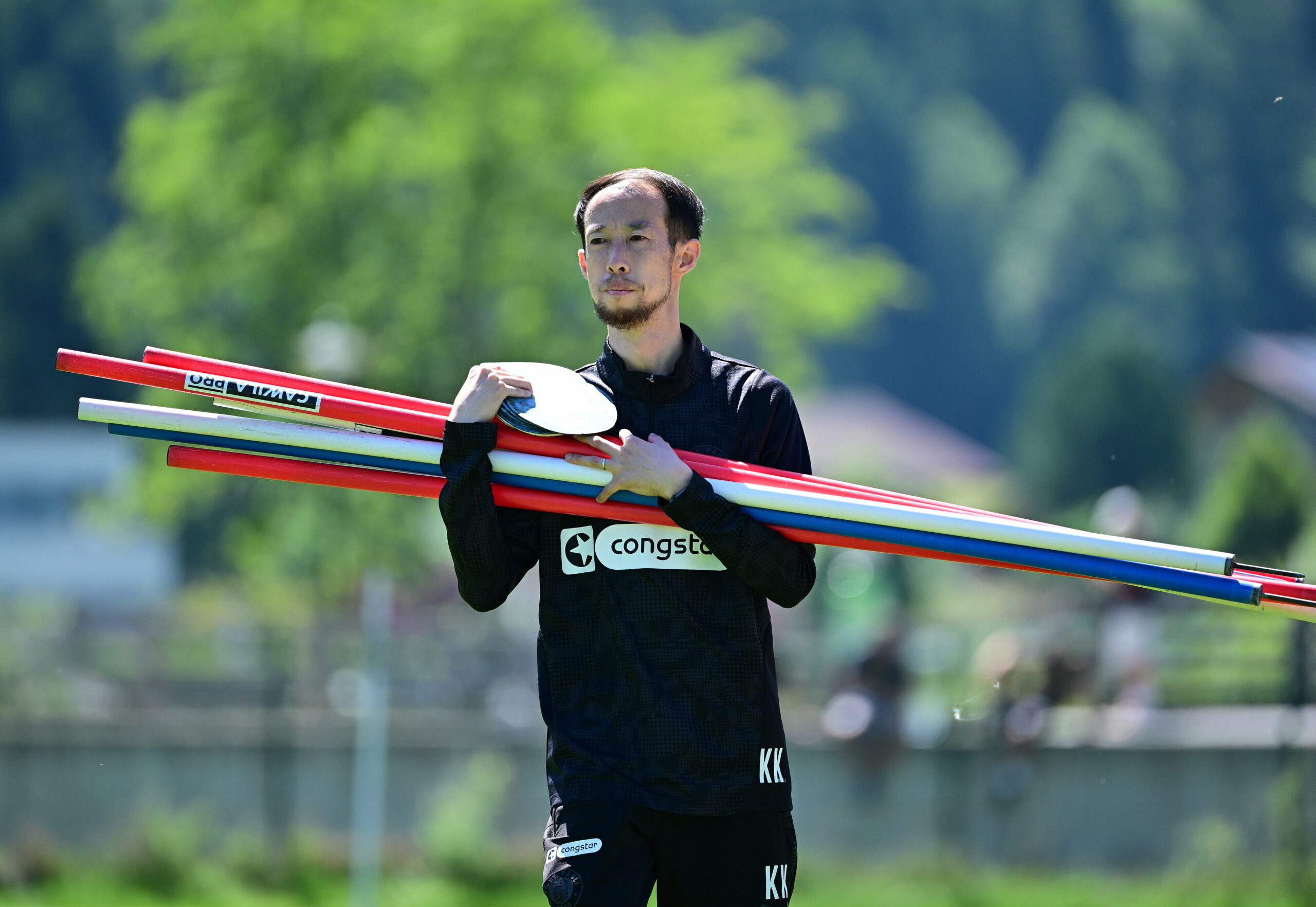 St. Pauli-Zeugwart Kenta Kambara im Training